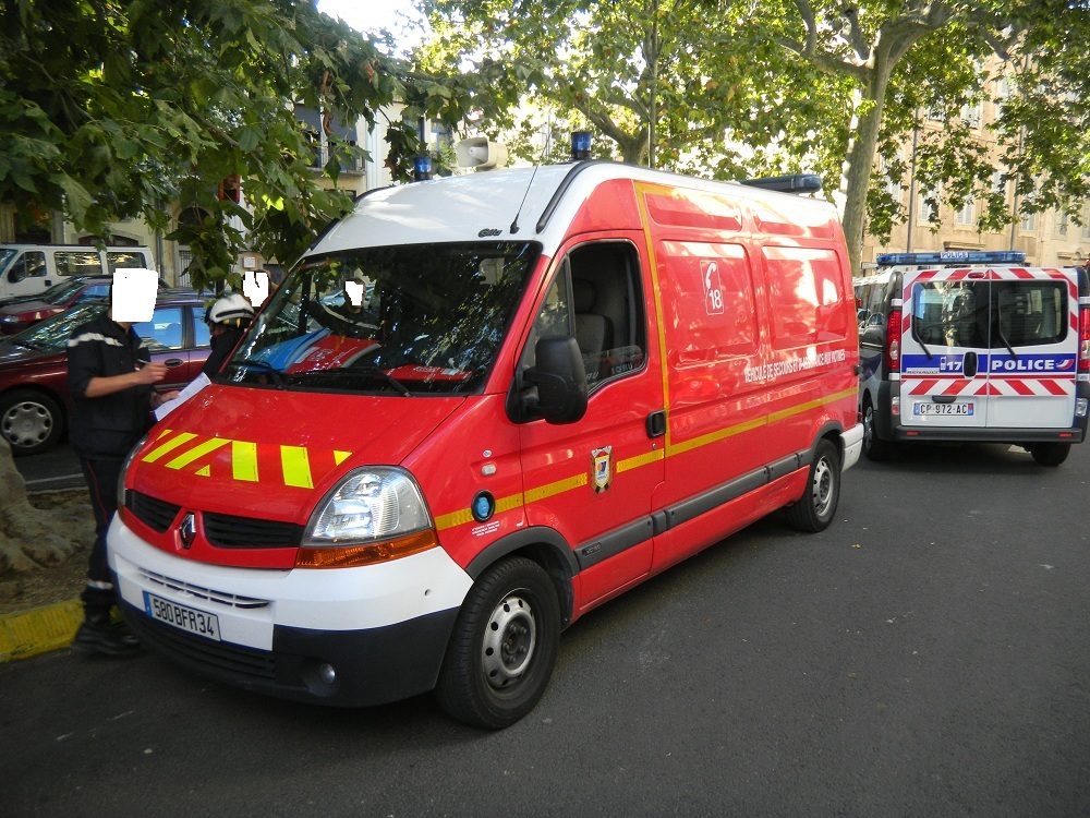 580 BFR 34 VSAV Corneilhan 9 08 2013.JPG