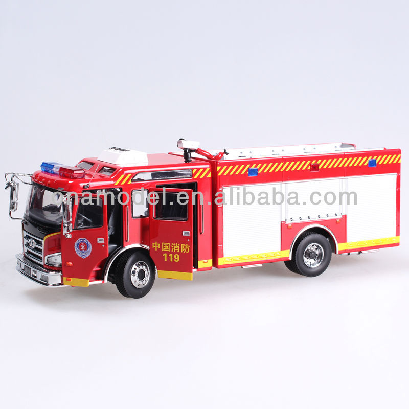 1_43_Die_cast_rescue_engine_truck-1.jpg