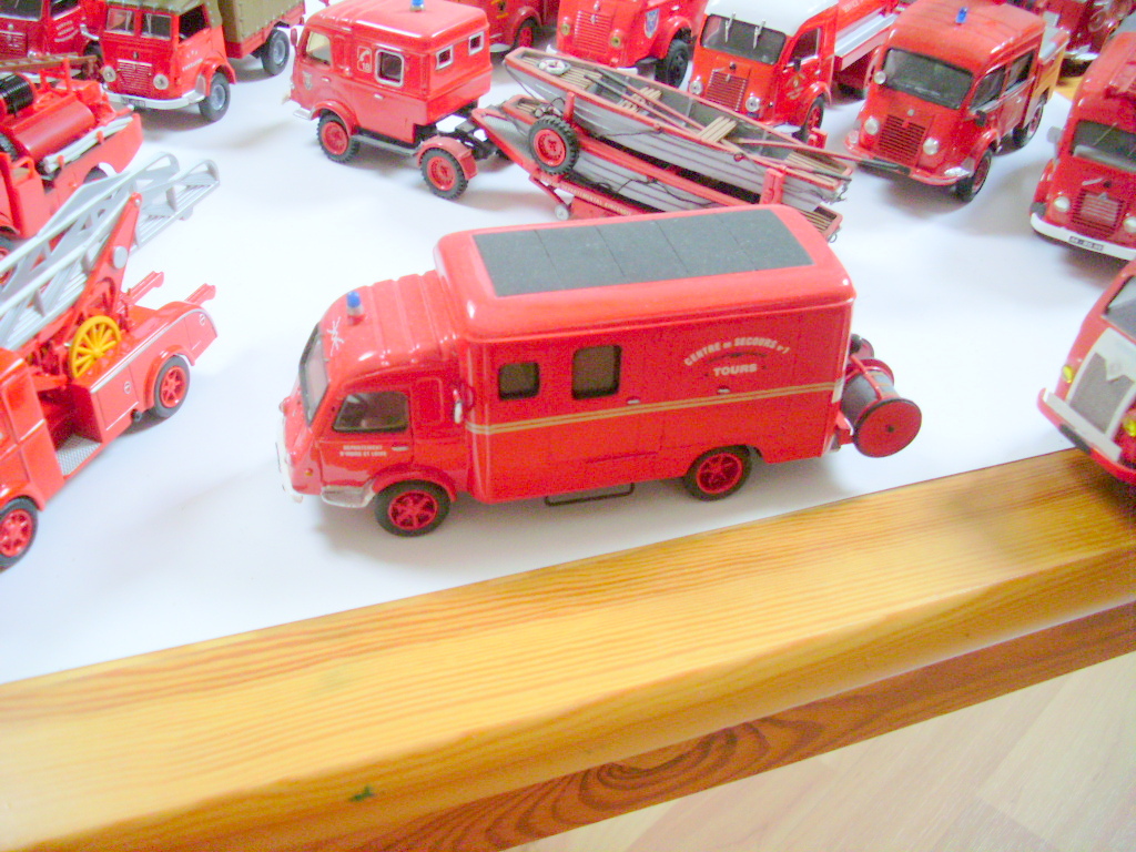 SL371440.JPG