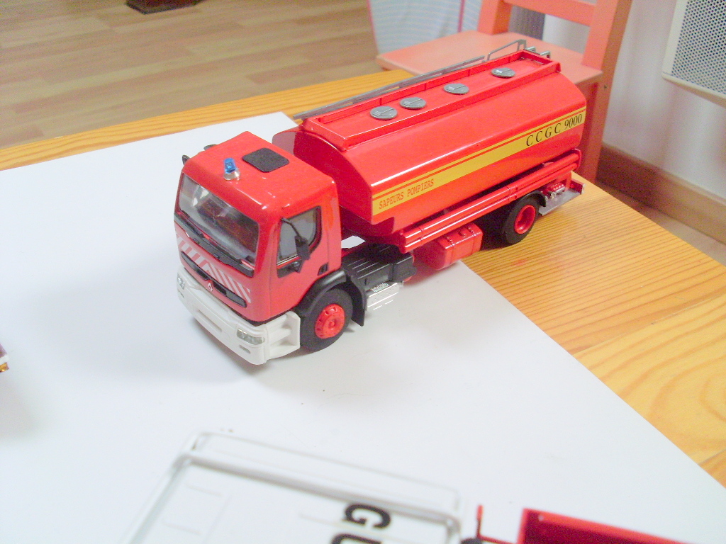 SL371470.JPG