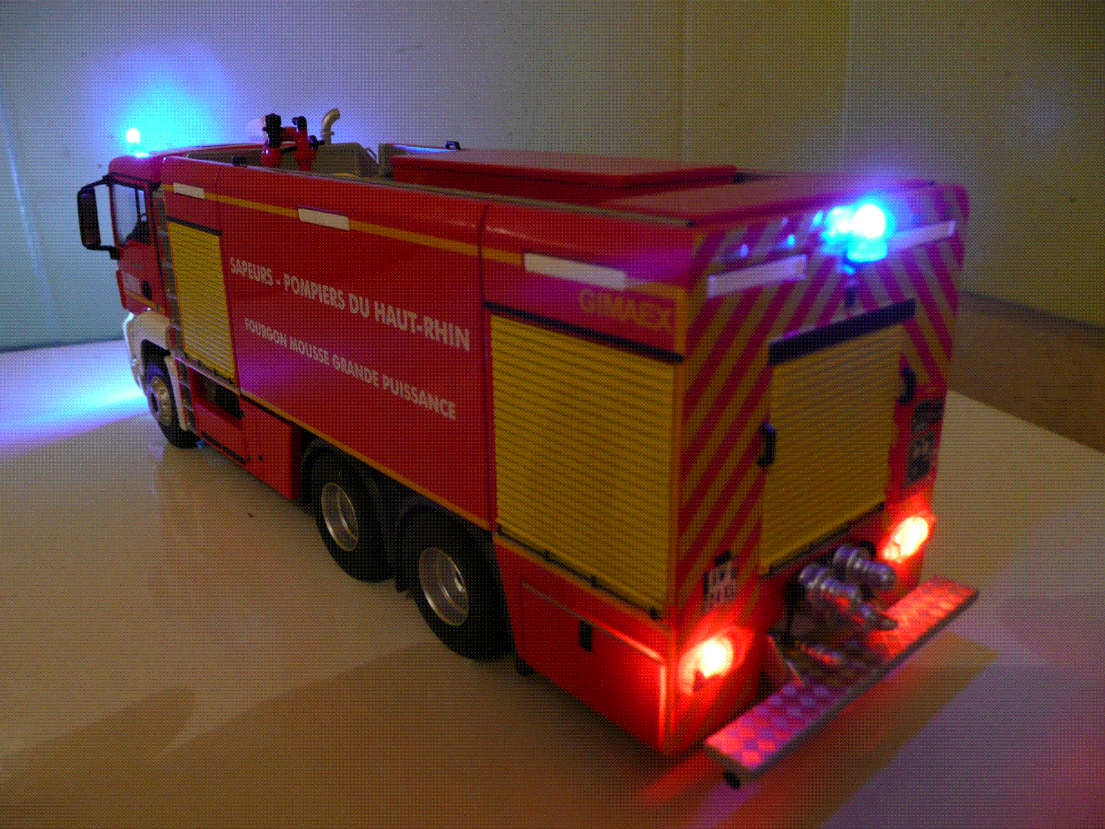 P1100391.GIF