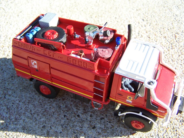 100_5437 r.JPG