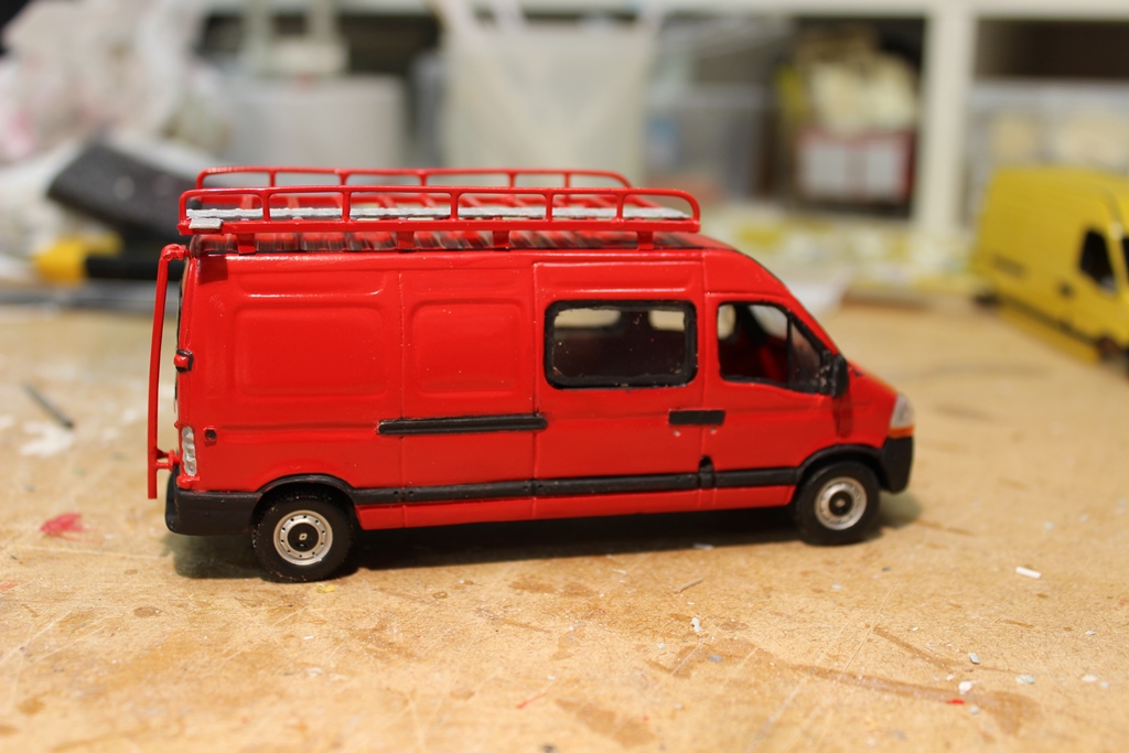 peinture rouge et noire 004.JPG