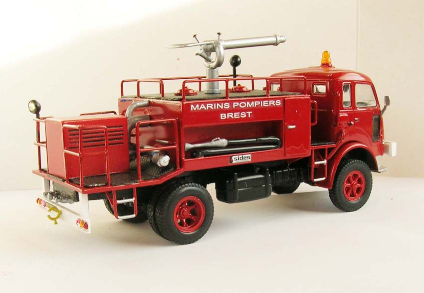 Saviem 4x4 VMA Sides A2.jpg