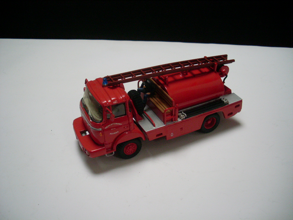 SL370750.JPG