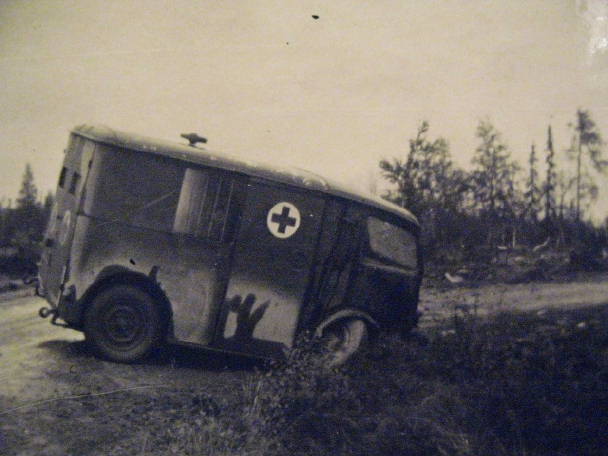 RED CROSS AMBULANCE 06.jpg