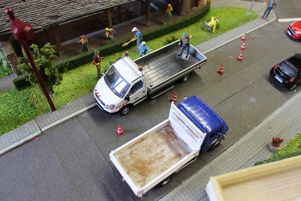 Mercedes benne fin 005.JPG