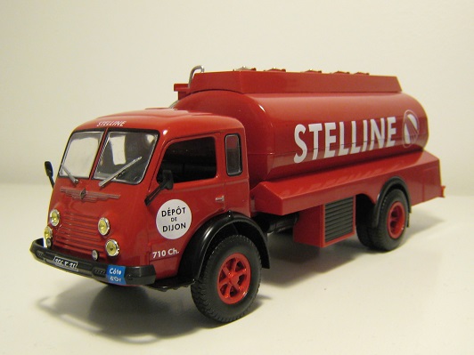miliphil-camionettes-renault-faineant-big.jpg