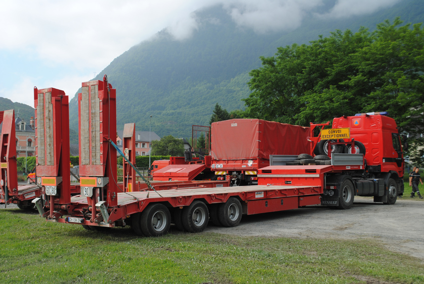 SC UISC7 Premium 430 Porte Char 3.JPG