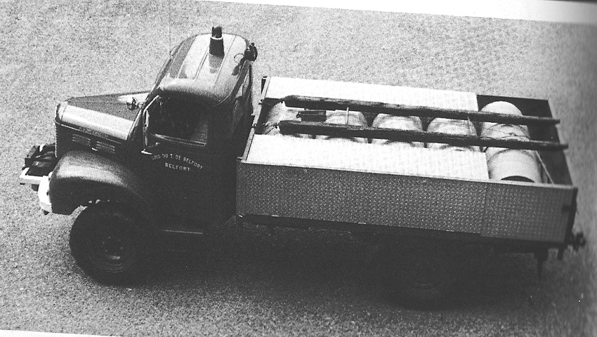90 Belfort Hotchkiss 4x4 Véhicule mousse A.jpg