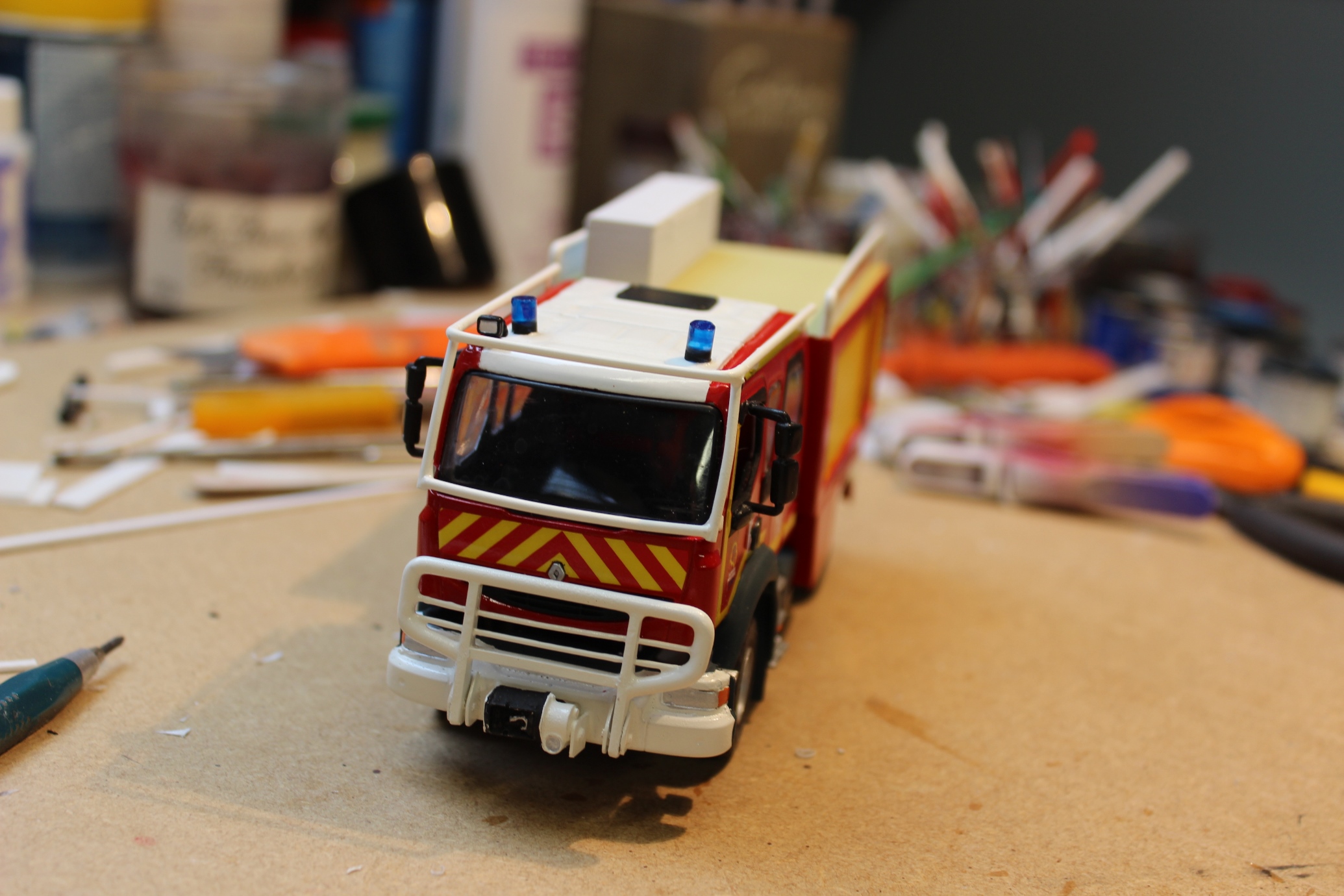 Peinture caisse 001.JPG