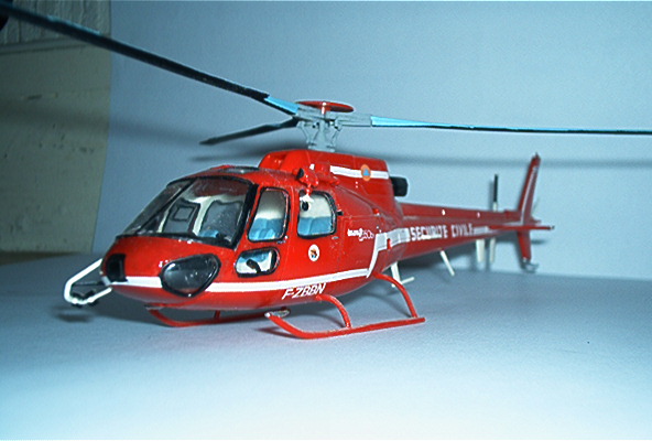 Ecureuil avec treuil.jpg