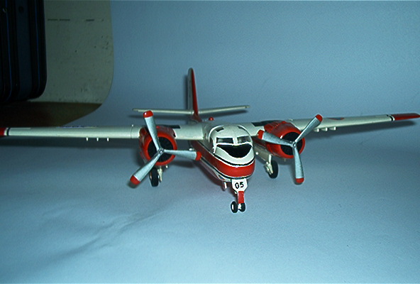 Tracker bombardier d'eau.jpg