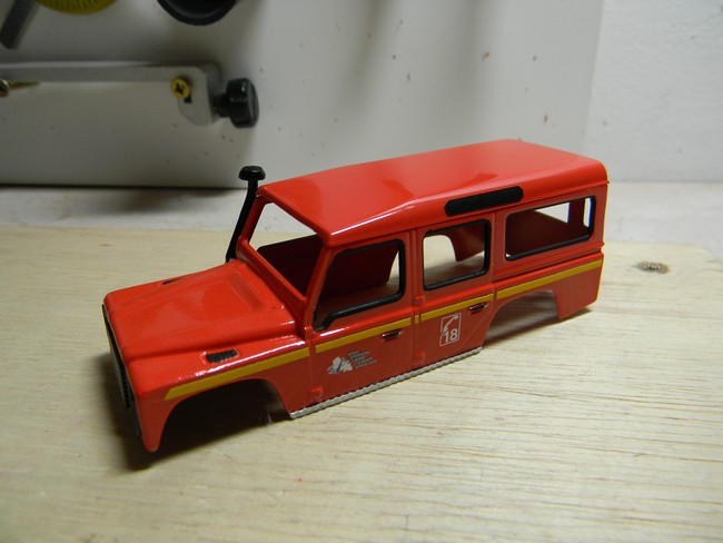 VLHR- Pose décals portières 002.jpg