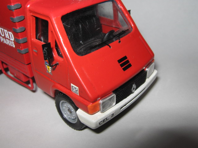 FID B90 CE phars rétros.jpg