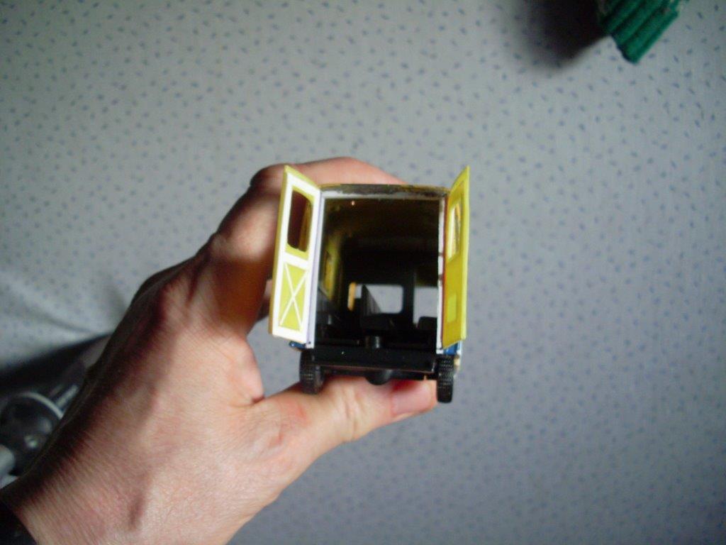 SL371689.JPG