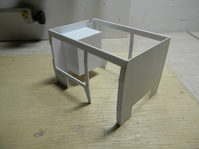 FPT- Assemblage avant caisse et traverses 003.jpg