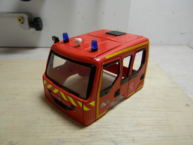 FPT- Collage phare-haut parleur et gyrophares 001.jpg