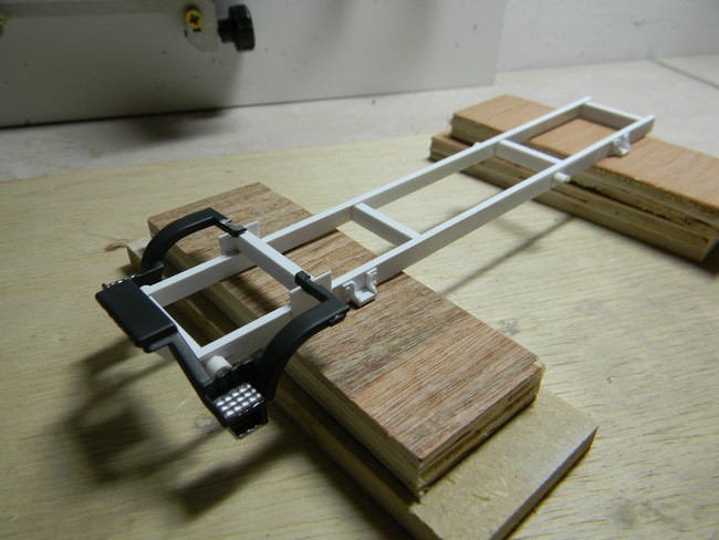 FSD- Pose passage de roues avant sur support 001.jpg