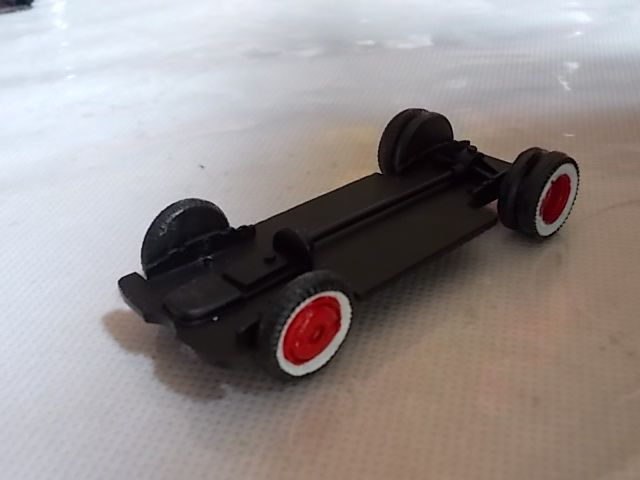 WIP BERLIET GLA chassis roues.jpg