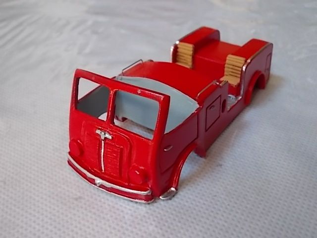 WIP BERLIET GLA poignées a.jpg