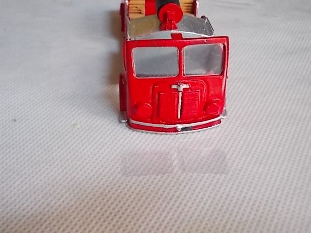 WIP BERLIET GLA pare brise pose.jpg