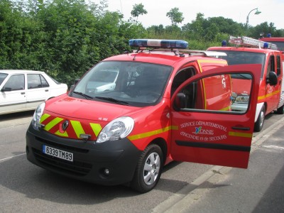 89 VLCG KANGOO SENS 0609.JPG