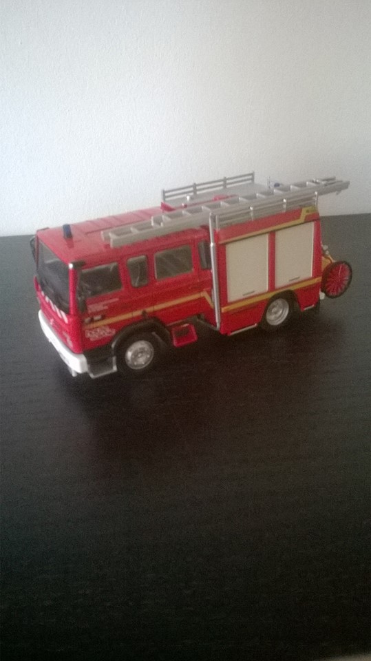 FPTL Renault S 180 Gallin 2.jpg