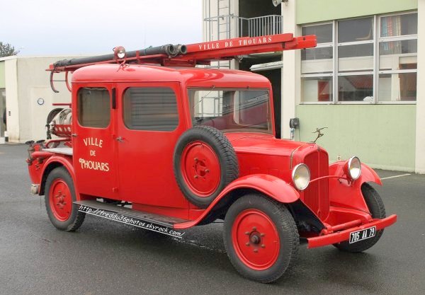 renault kz thouars.jpg