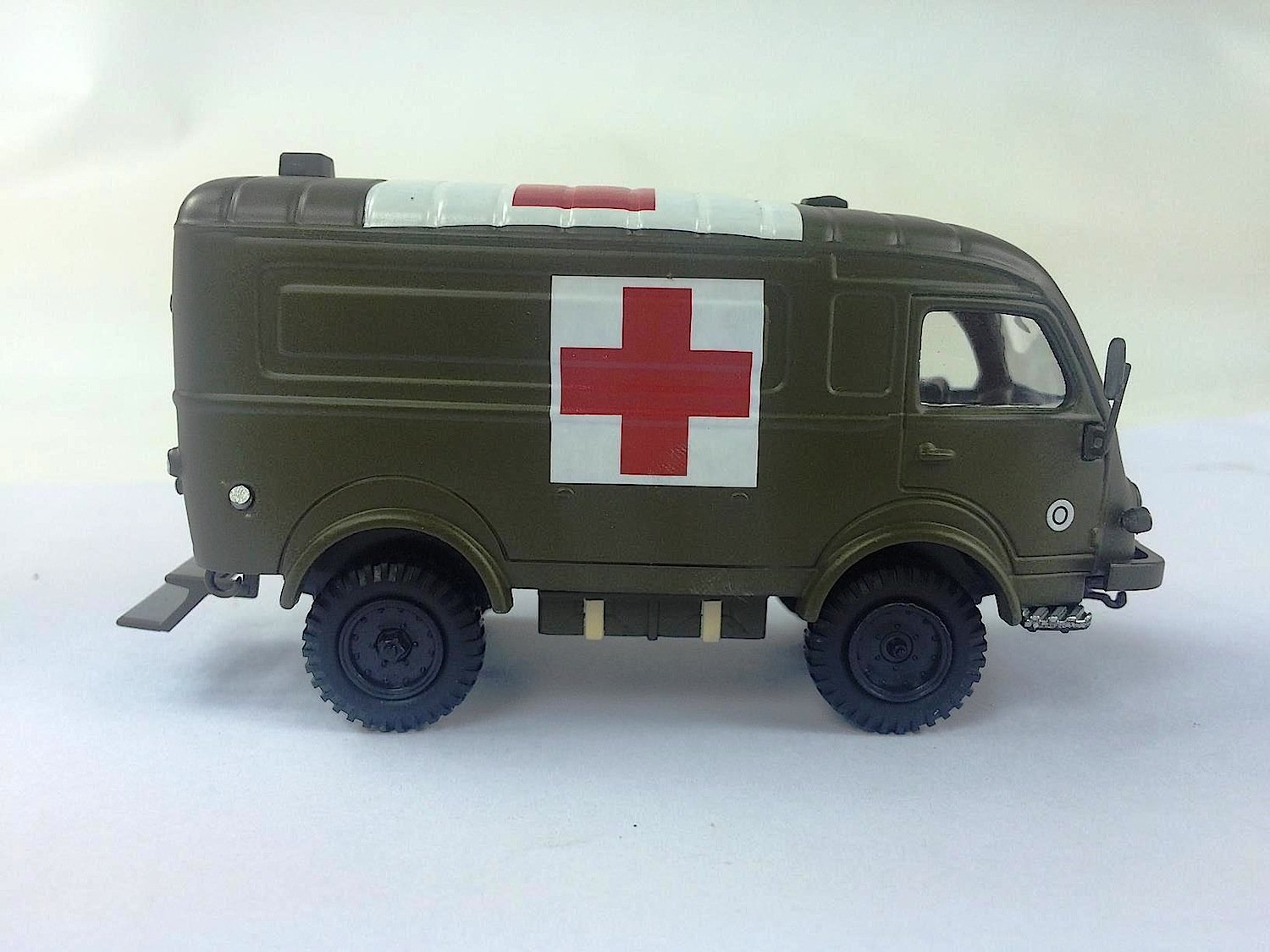 vehicules-militaires-amb5-big.jpg