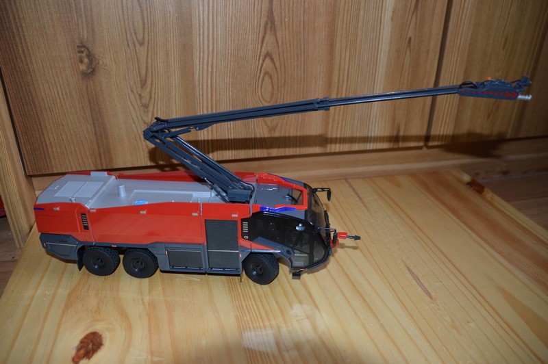Panther Rosenbauer (2).JPG