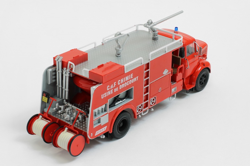 17365526BerlietGLRSidesvehiculedextintionamousseetpoudrearr.jpg