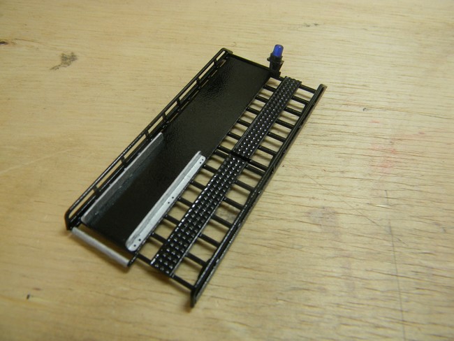 VRID- Collage rails latéraux sur galerie 001.jpg