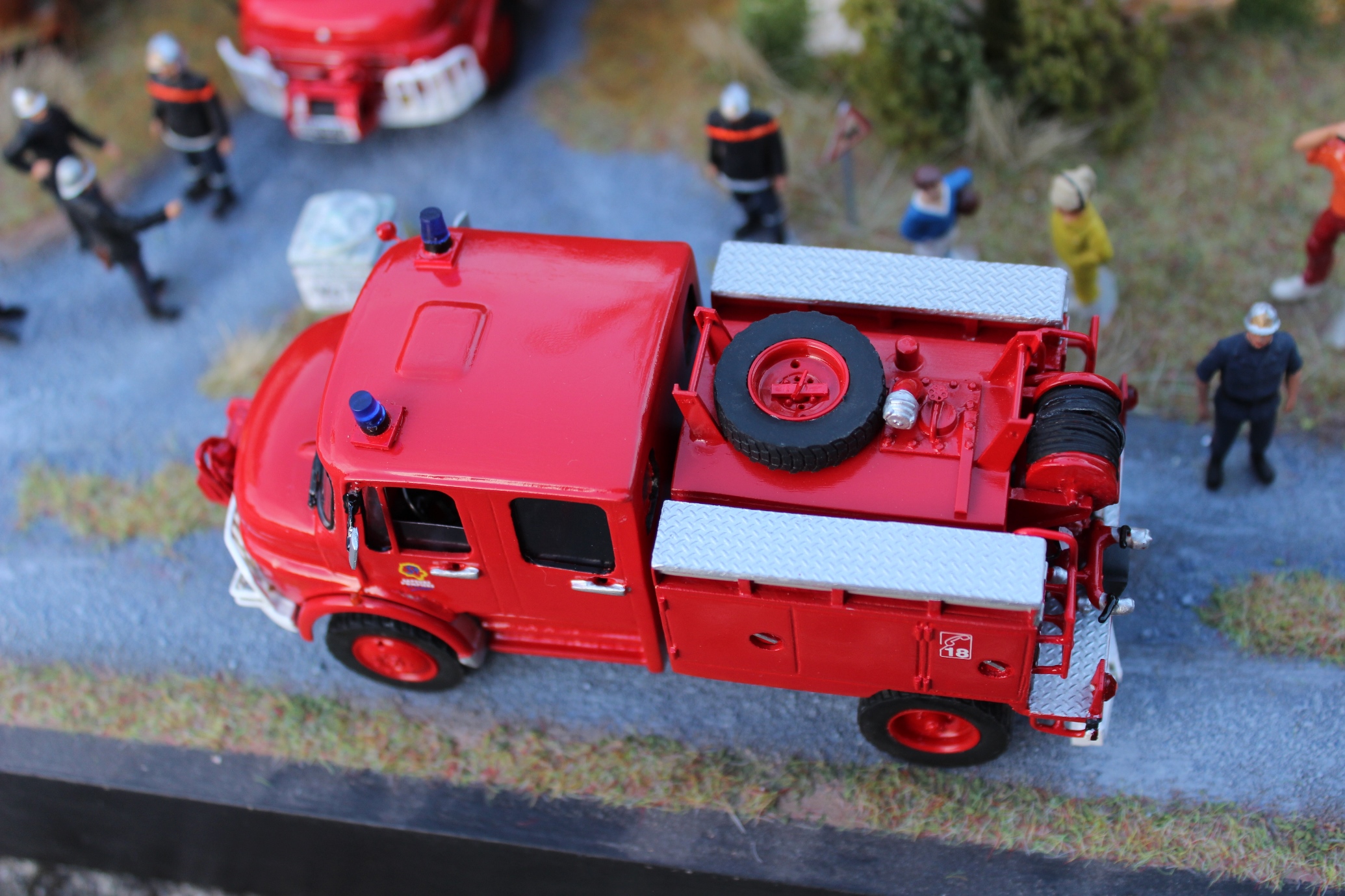 fiche mercedes 911 011.JPG