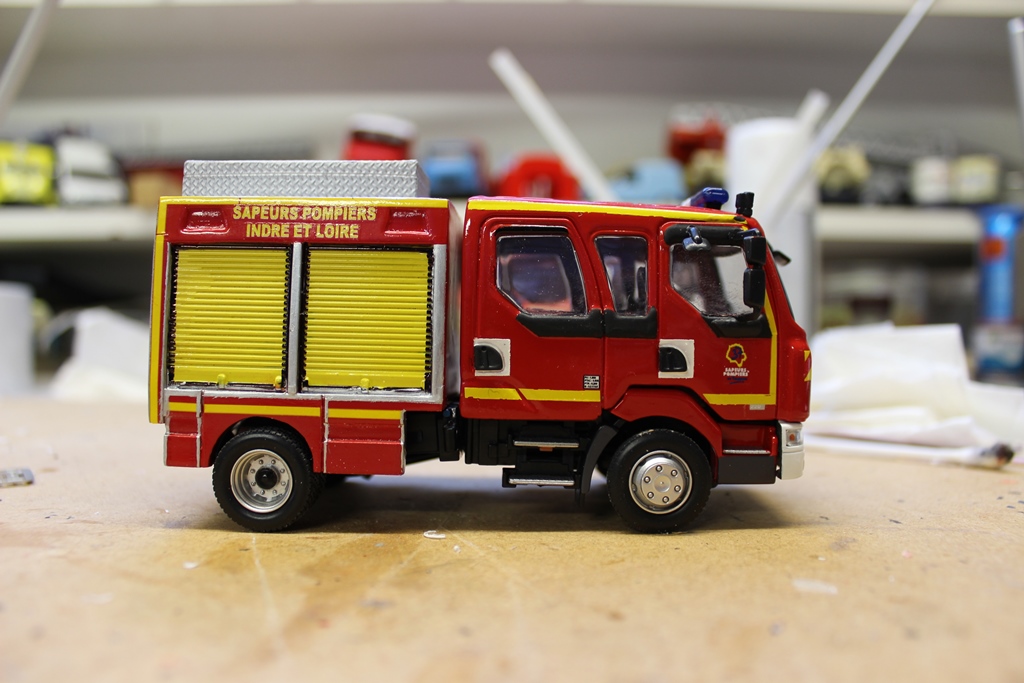 caisse vernis 003.JPG