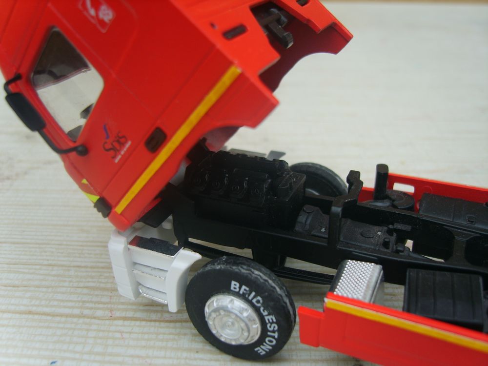 T4.jpg