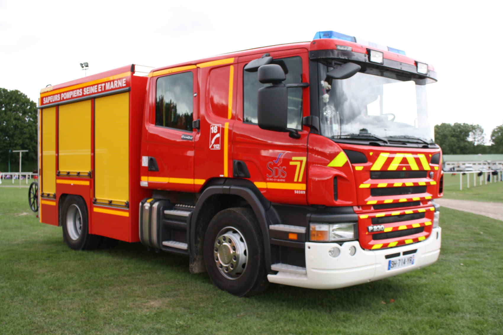 1 FPT VAIRES SUR MARNE BH-714-YR SDIS77 AVD1 (2).JPG