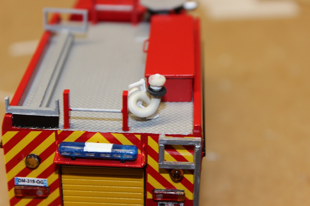 porte échelles et canon 003.JPG