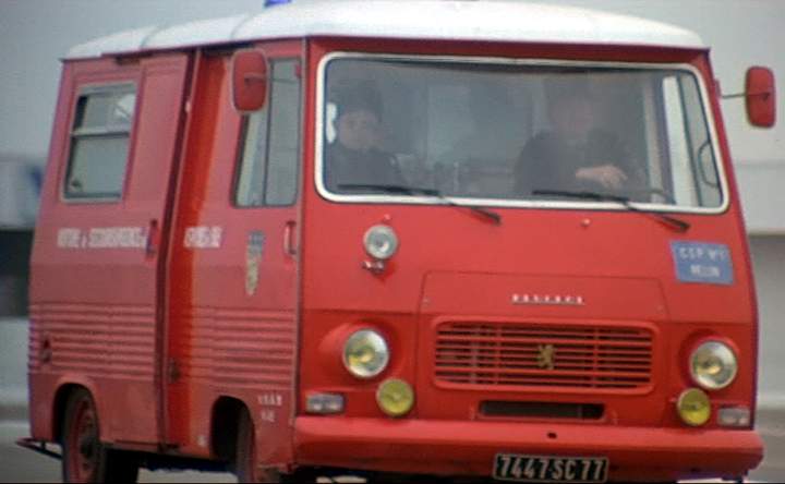 peugeotj7fgu5.4010.jpg