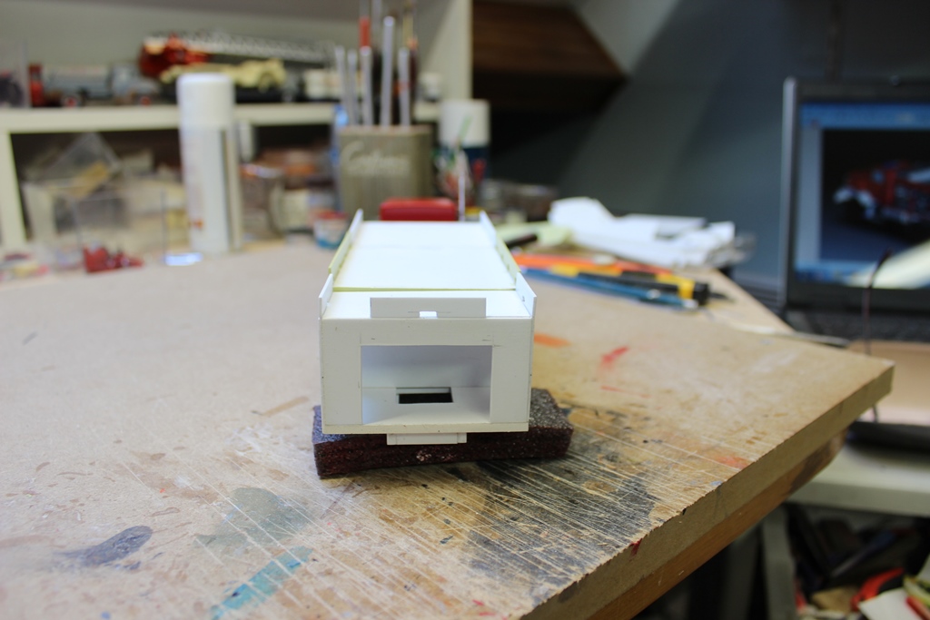 caisse et peinture 005r.jpg