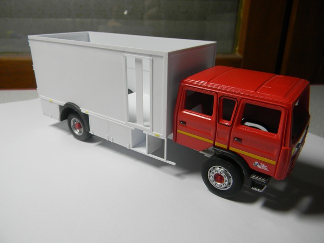 FSD- Pose à blanc coffres avec caisse cabine 003.jpg