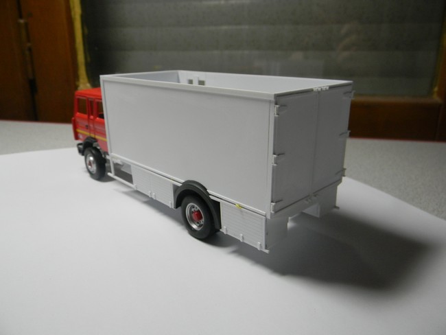FSD- Pose à blanc coffres avec caisse cabine 002.jpg