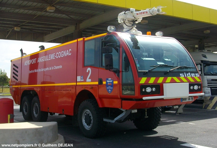220413av16.jpg