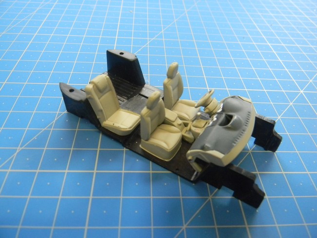 VLSSSM- Remontage siège arrière côté passager 002.jpg