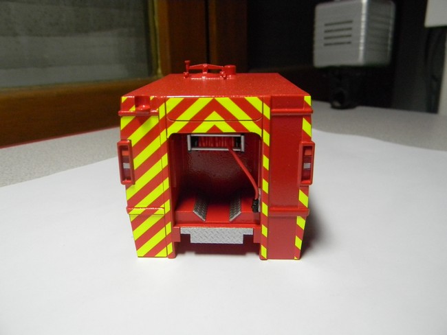 FPT- Pose tôle larmée sur support pompe 001.jpg