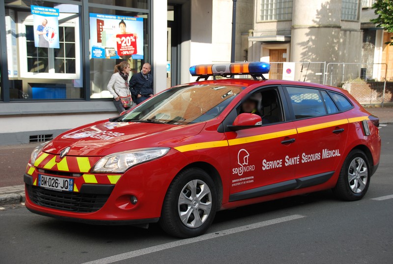 Véhicule Léger du Service de Santé et de Secours Médical (CIS Avesnes sur helpe).JPG