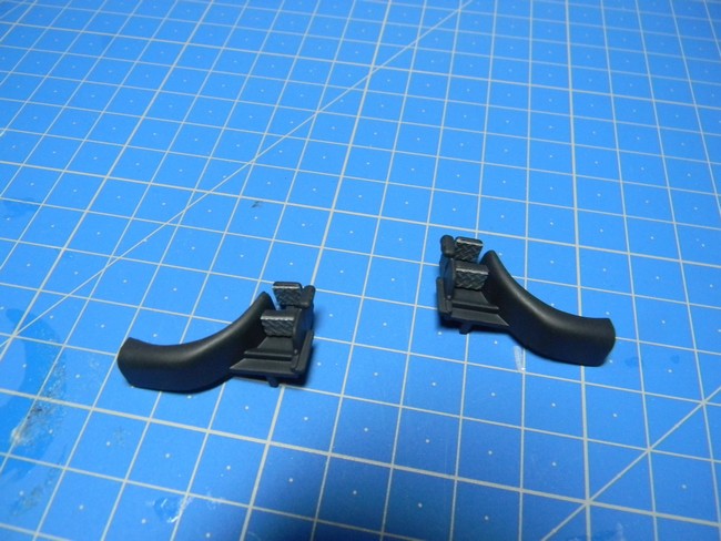 FPT- Finition marche-pieds avant 001.jpg