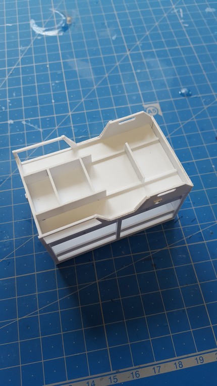 VIMP- Collage support caisse 001.jpg