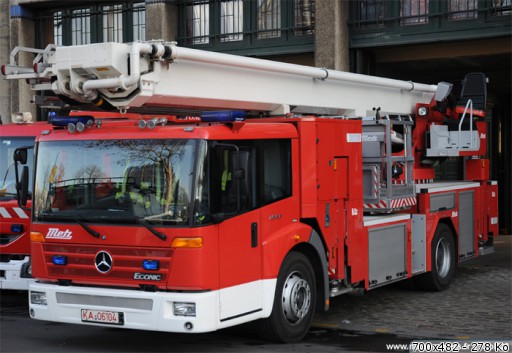 BEA Mercedes Econic.jpg