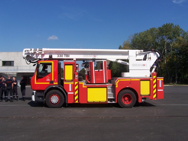 100_6359r.JPG